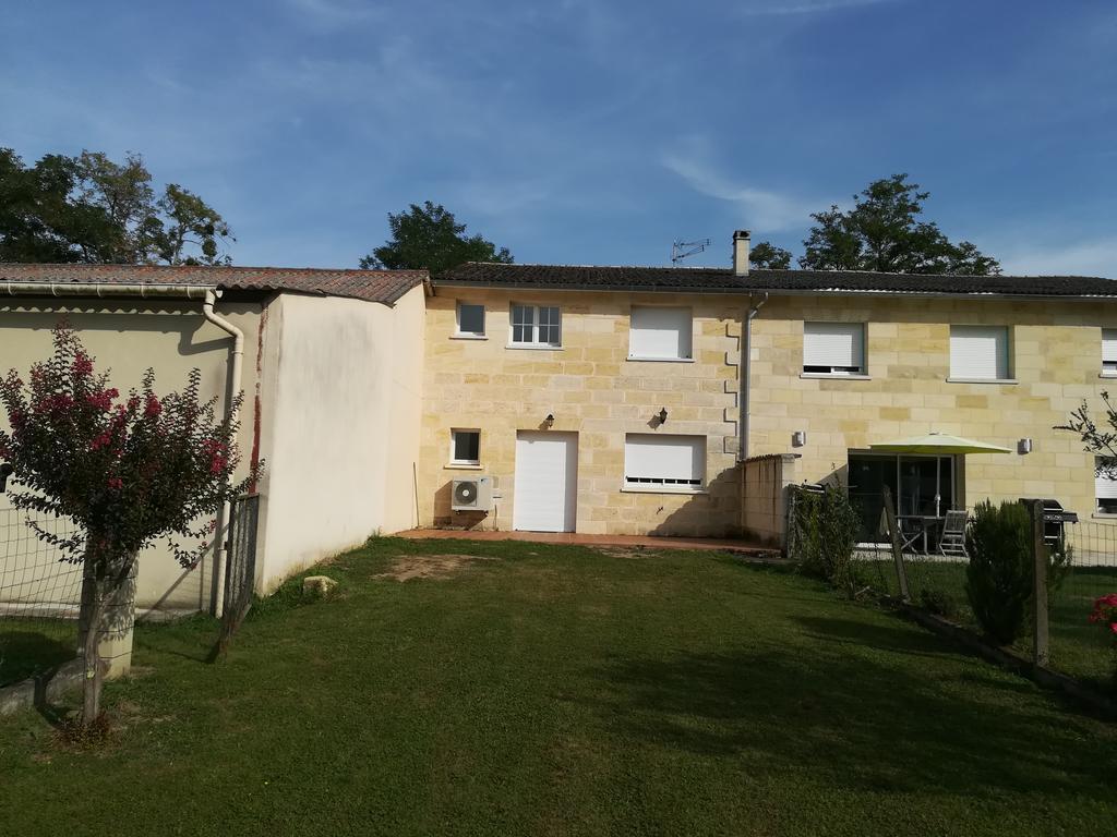 Gite Du Vignoble Sidky Lussac  Εξωτερικό φωτογραφία